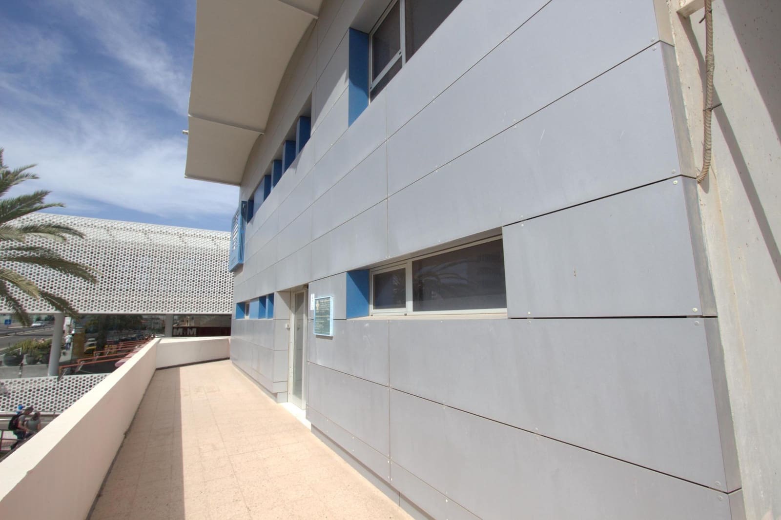 Commercial for sale in San Bartolome de Tirajana - € 437,000 (Ref: 9738572)