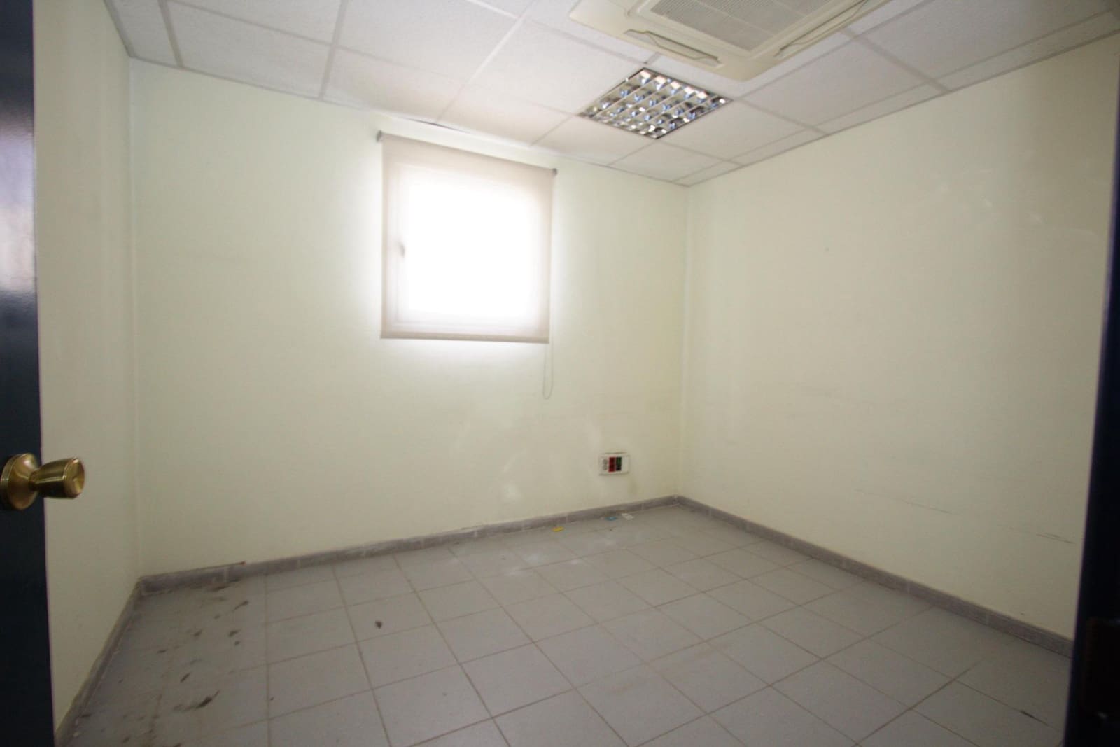 Commercial for sale in San Bartolome de Tirajana - € 437,000 (Ref: 9738572)