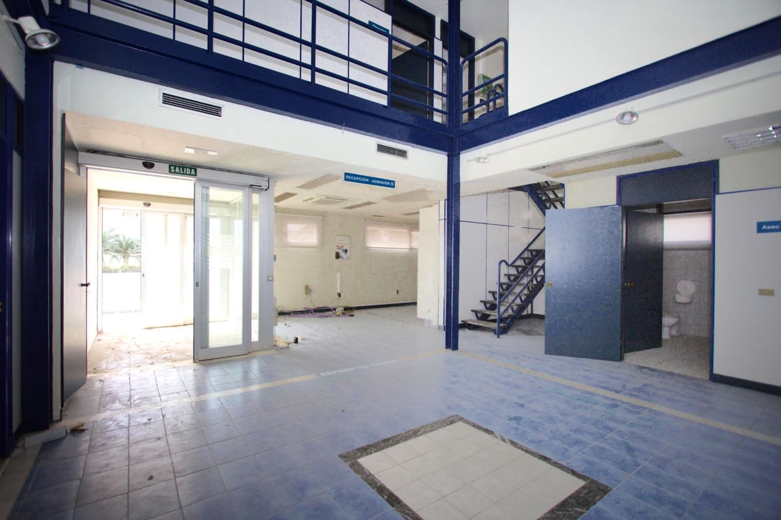 Commercial for sale in San Bartolome de Tirajana - € 437,000 (Ref: 9738572)