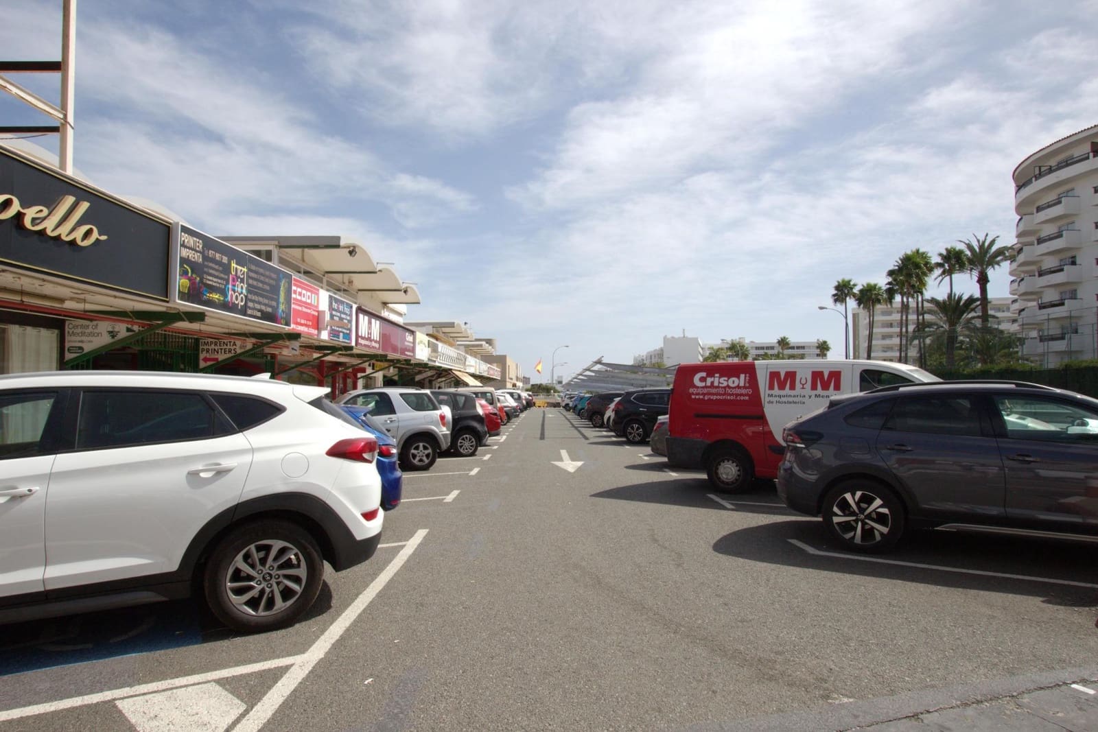 Commercial for sale in San Bartolome de Tirajana - € 437,000 (Ref: 9738572)