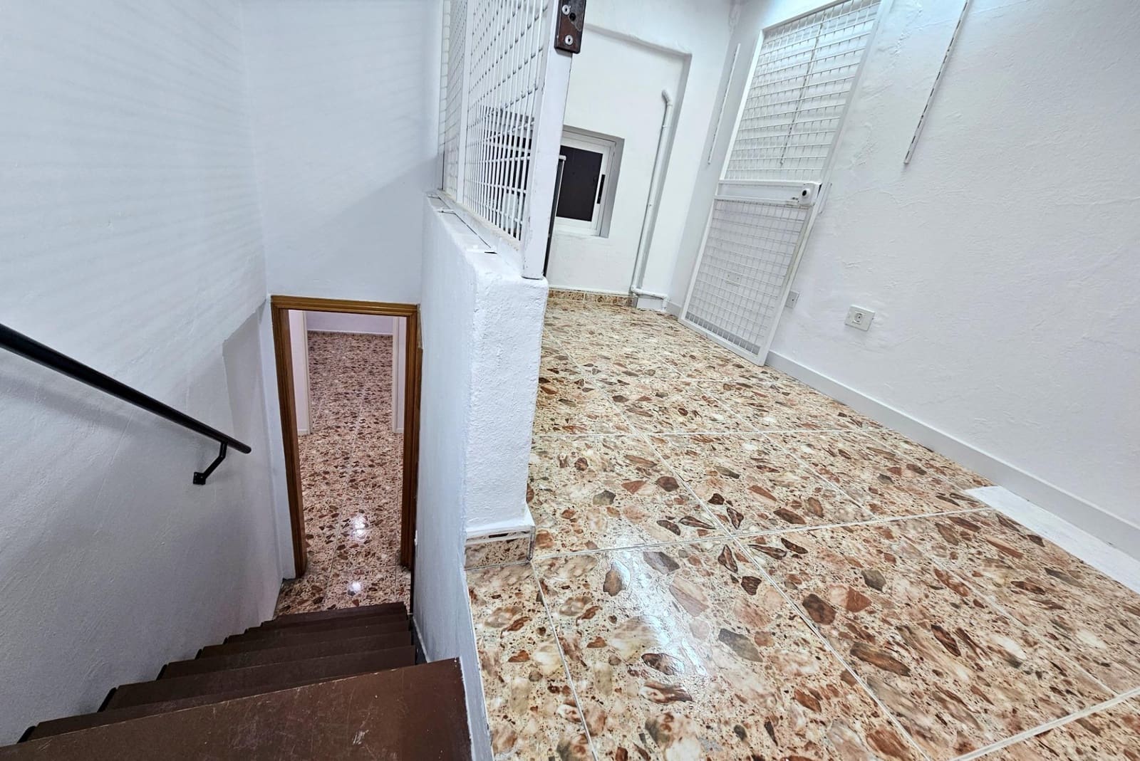 2 bedroom Commercial for rent in Mogan - € 1,690 (Ref: 9778140)