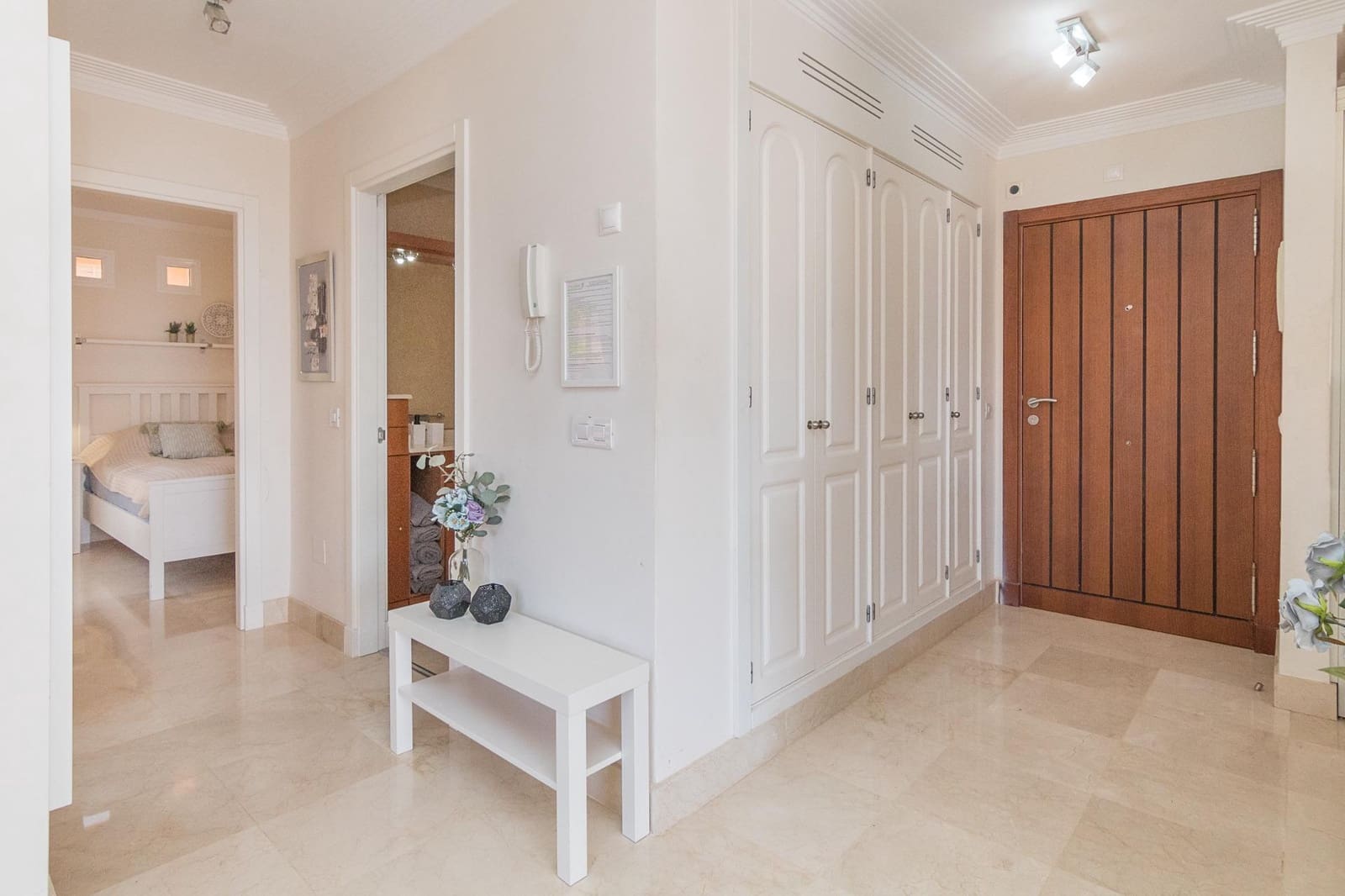 2 quarto Apartamento para venda em Mogan com piscina garagem - 550 000 € (Ref: 9799267)