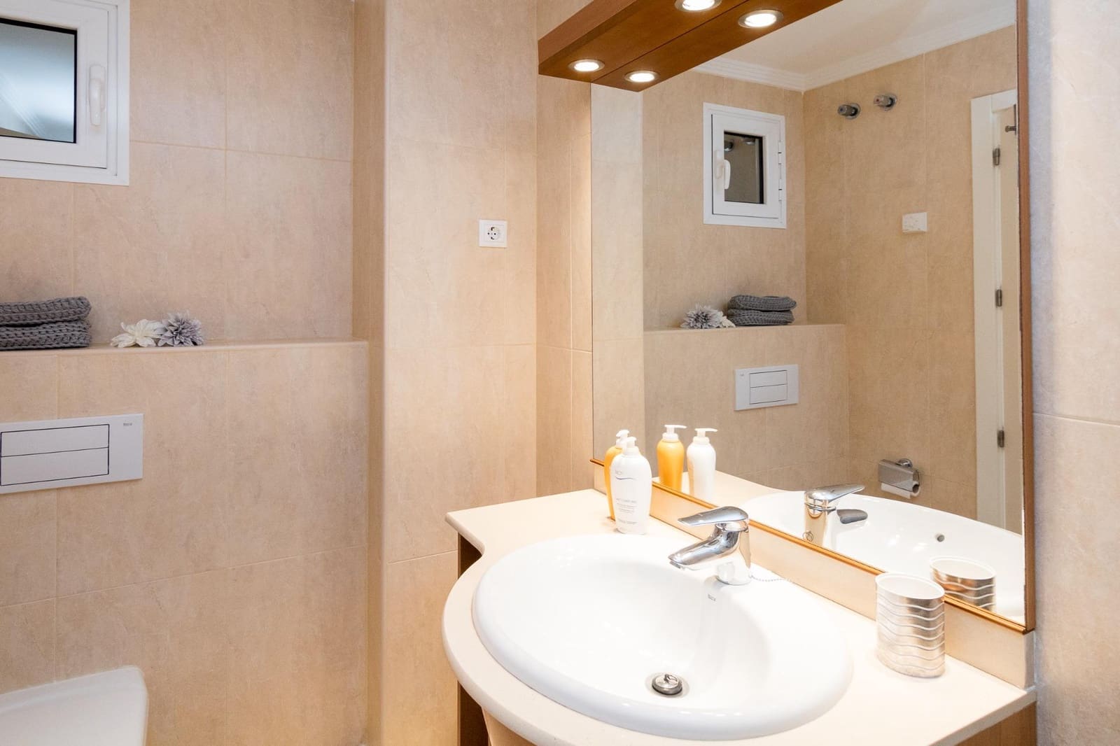 2 bedroom Apartment for sale in Mogan with pool garage - € 499,000 (Ref: 9825261)