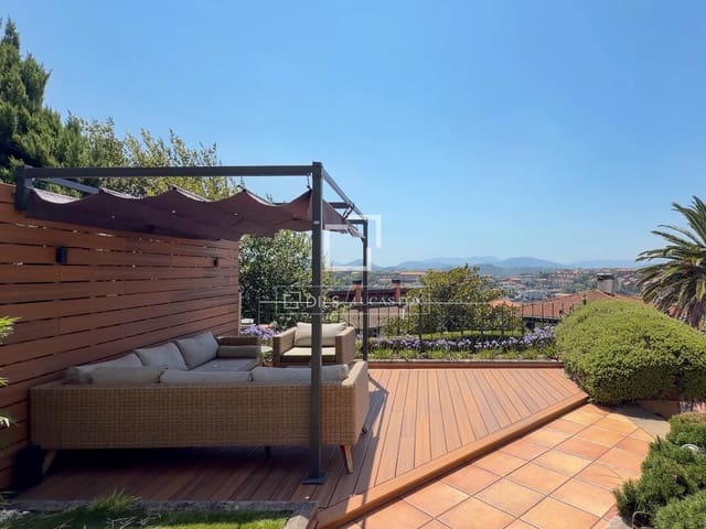 5 sovrum Villa till salu i Donostia-San Sebastián med garage - 1 550 000 € (Ref: 10000890)