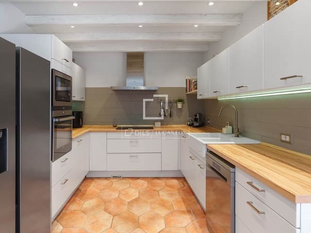 5 sovrum Villa till salu i Donostia-San Sebastián med garage - 1 550 000 € (Ref: 10000890)