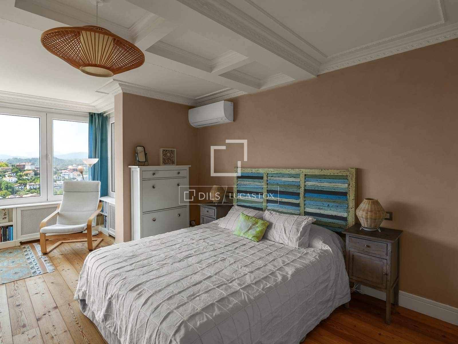5 sovrum Villa till salu i Donostia-San Sebastian med garage - 1 550 000 € (Ref: 10000890)