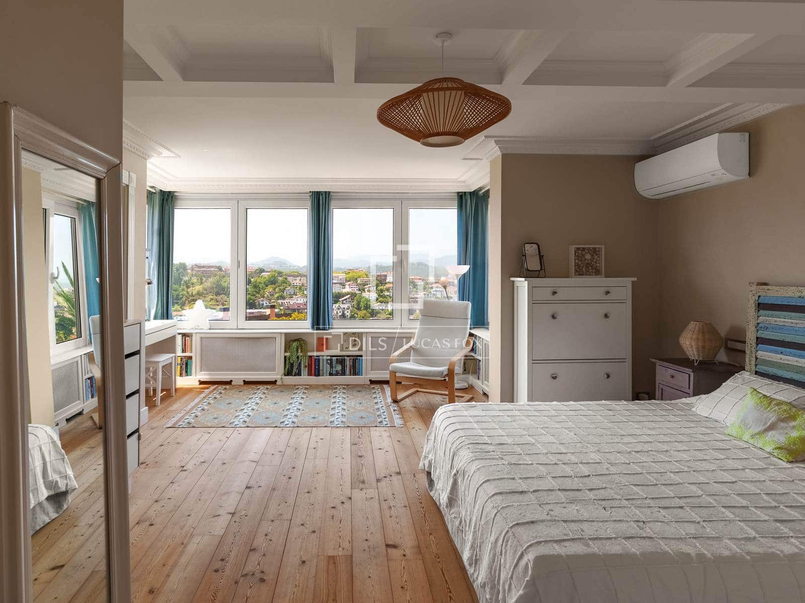 5 sovrum Villa till salu i Donostia-San Sebastian med garage - 1 550 000 € (Ref: 10000890)