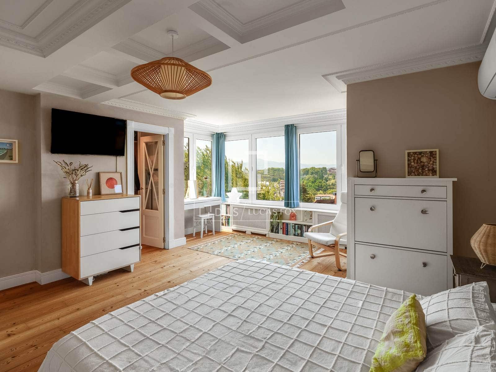 5 sovrum Villa till salu i Donostia-San Sebastian med garage - 1 550 000 € (Ref: 10000890)