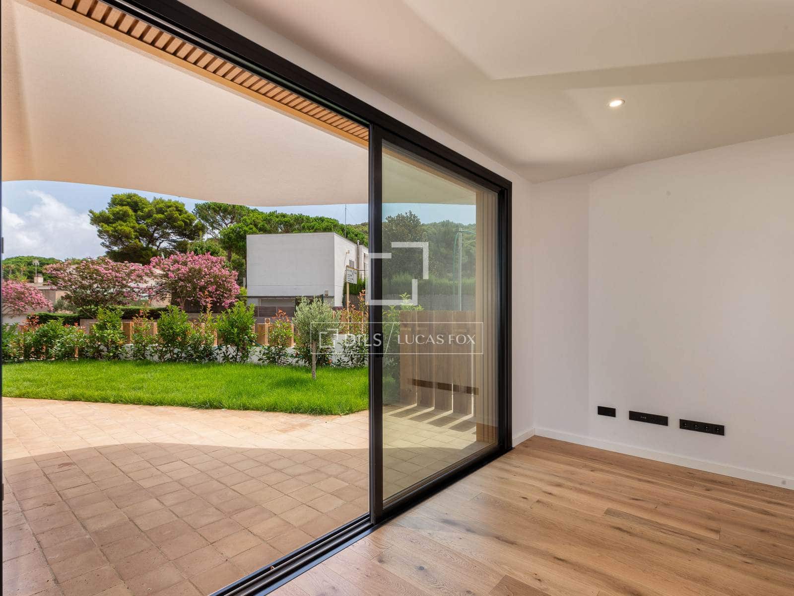 3 soverom Leilighet til salgs i Palamos med svømmebasseng garasje - € 725 000 (Ref: 10001268)