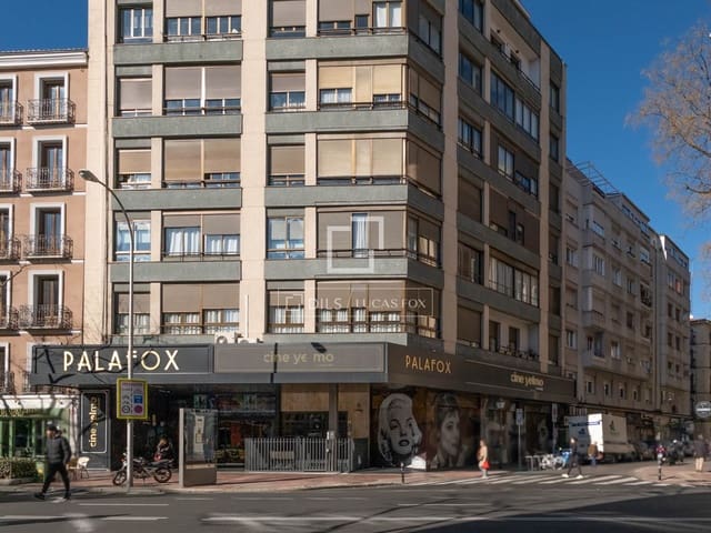 2 makuuhuone Huoneisto myytävänä paikassa Trafalgar, Madrid kaupunki - 1 140 000 € (Ref: 10001269)