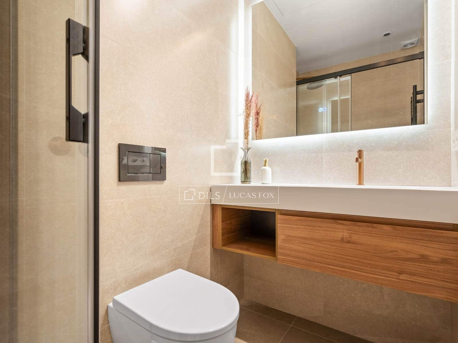 2 bedroom Apartment for sale in Madrid city - € 1,140,000 (Ref: 10001269)