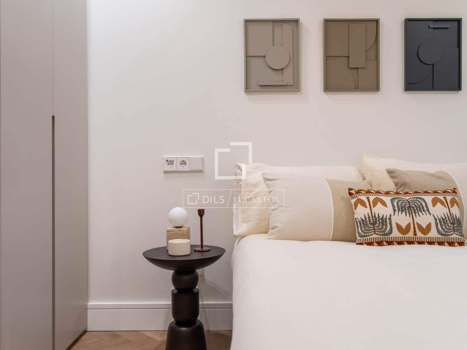 2 bedroom Apartment for sale in Madrid city - € 1,140,000 (Ref: 10001269)