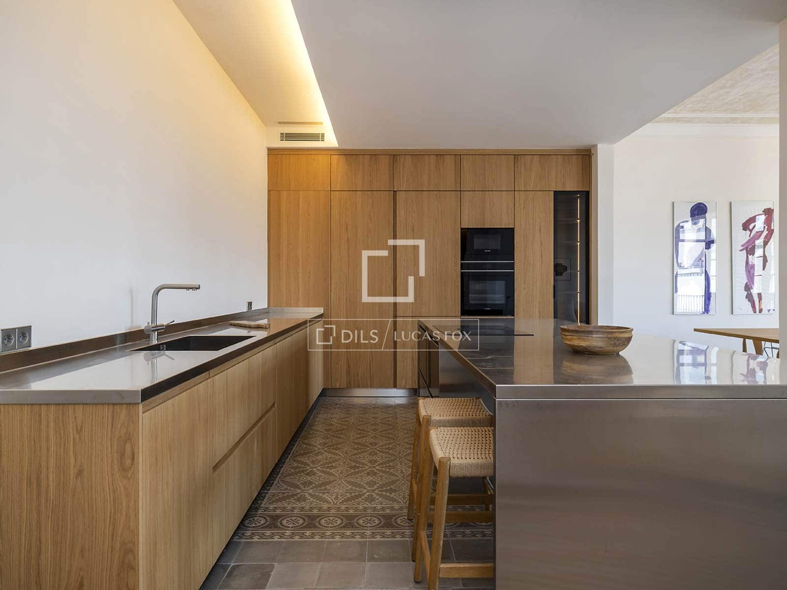 3 soveværelse Lejlighed til salg i Barcelona by - € 1.495.000 (Ref: 10001313)