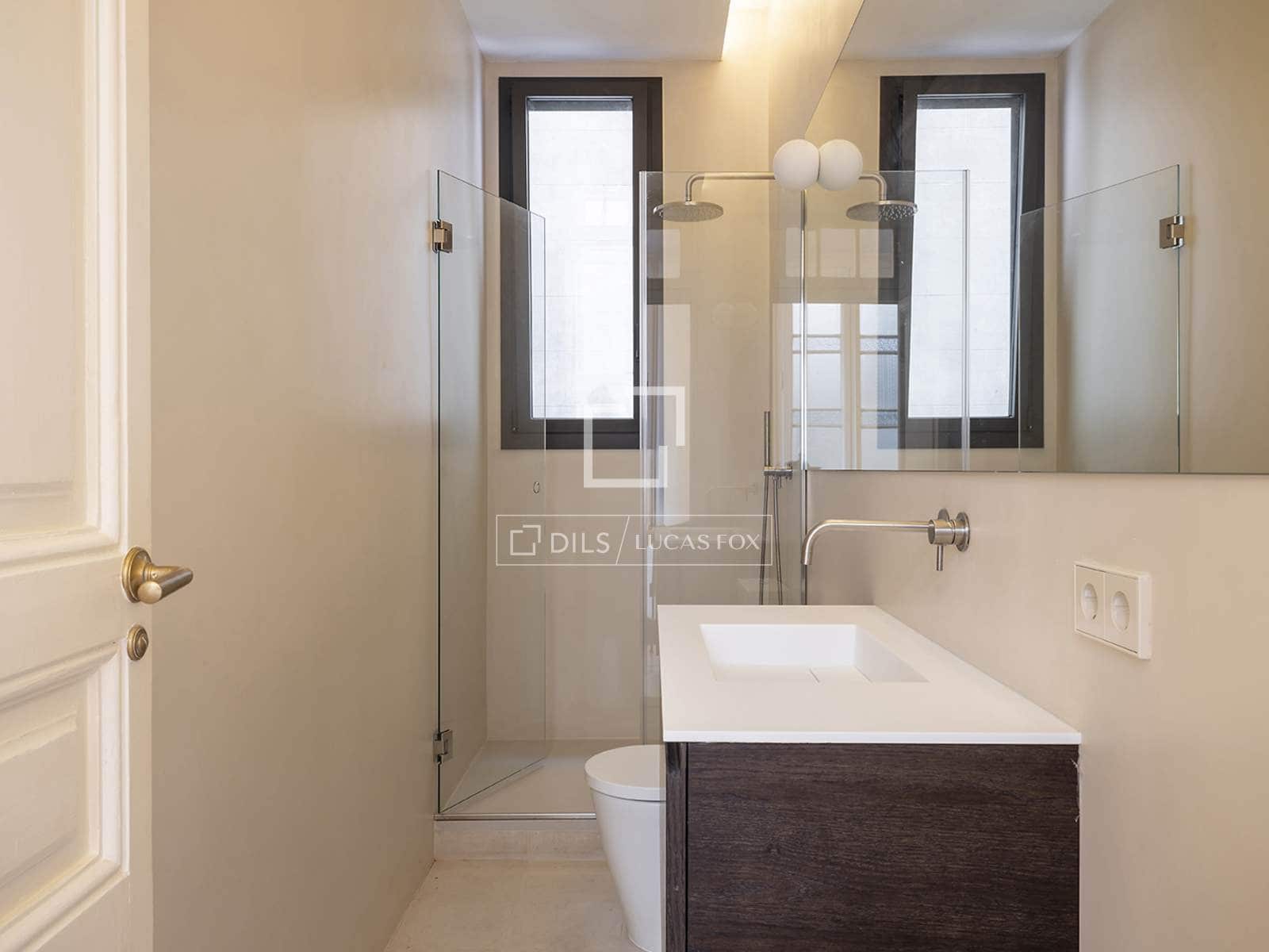 3 soveværelse Lejlighed til salg i Barcelona by - € 1.495.000 (Ref: 10001313)