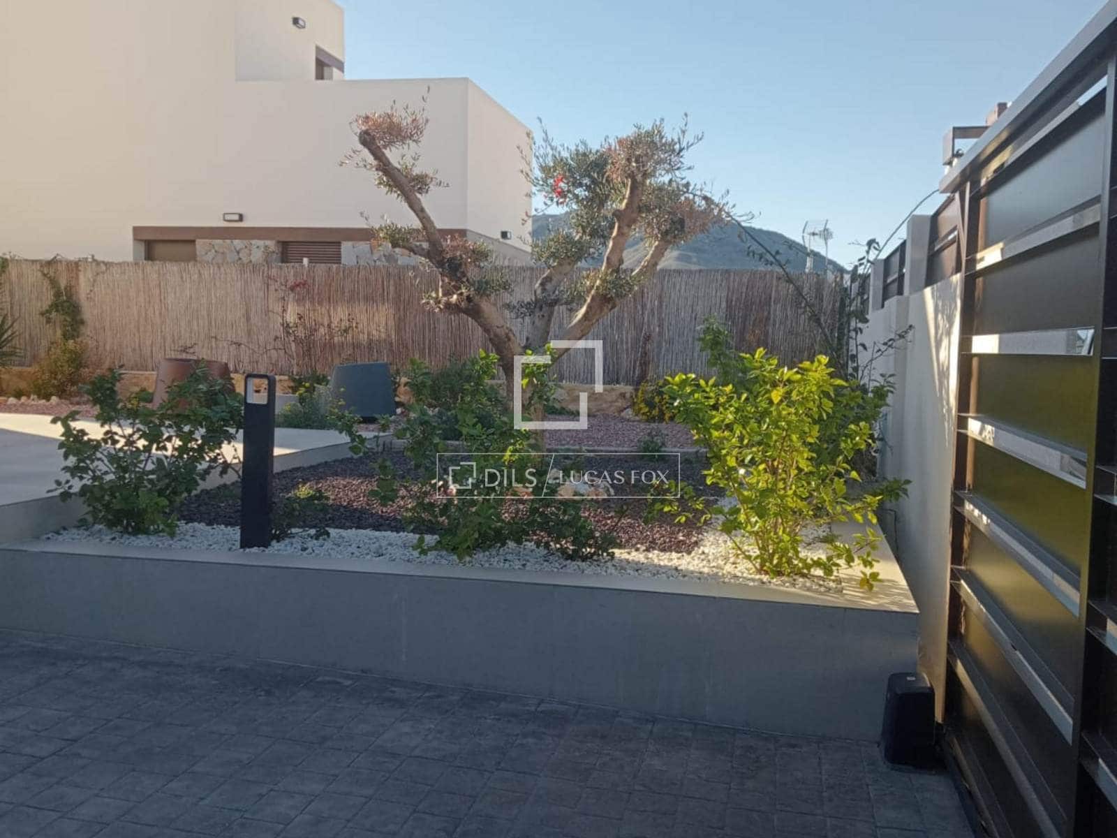 3 soverom Villa til salgs i Finestrat med svømmebasseng garasje - € 799 000 (Ref: 10001315)