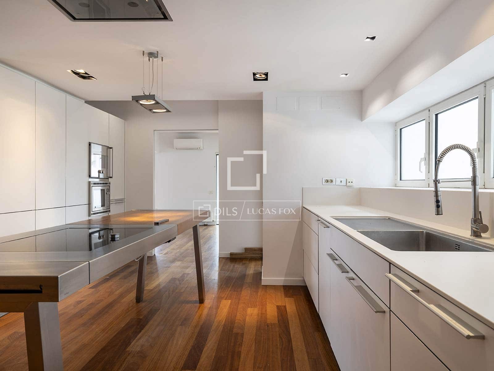 Villa/Maison de 5 chambres à louer à Barcelone ville avec piscine garage - 8 500 € (Ref: 10004459)