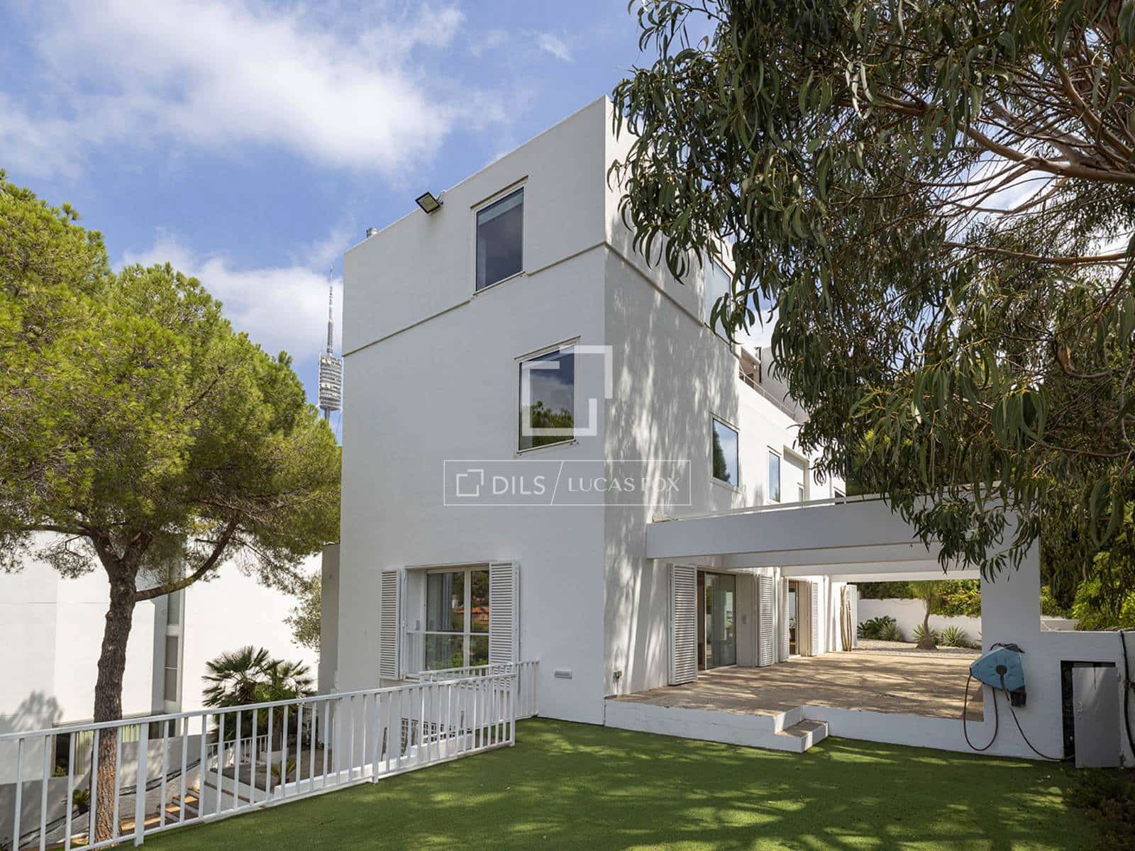 Villa/Maison de 5 chambres à louer à Barcelone ville avec piscine garage - 8 500 € (Ref: 10004459)
