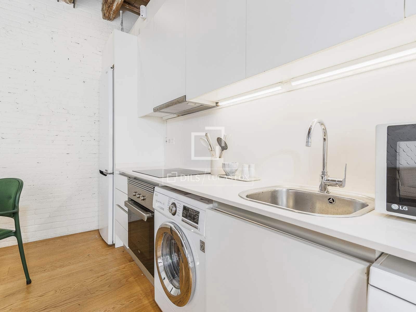 2 soveværelse Lejlighed til salg i Barcelona by - € 480.000 (Ref: 10004460)