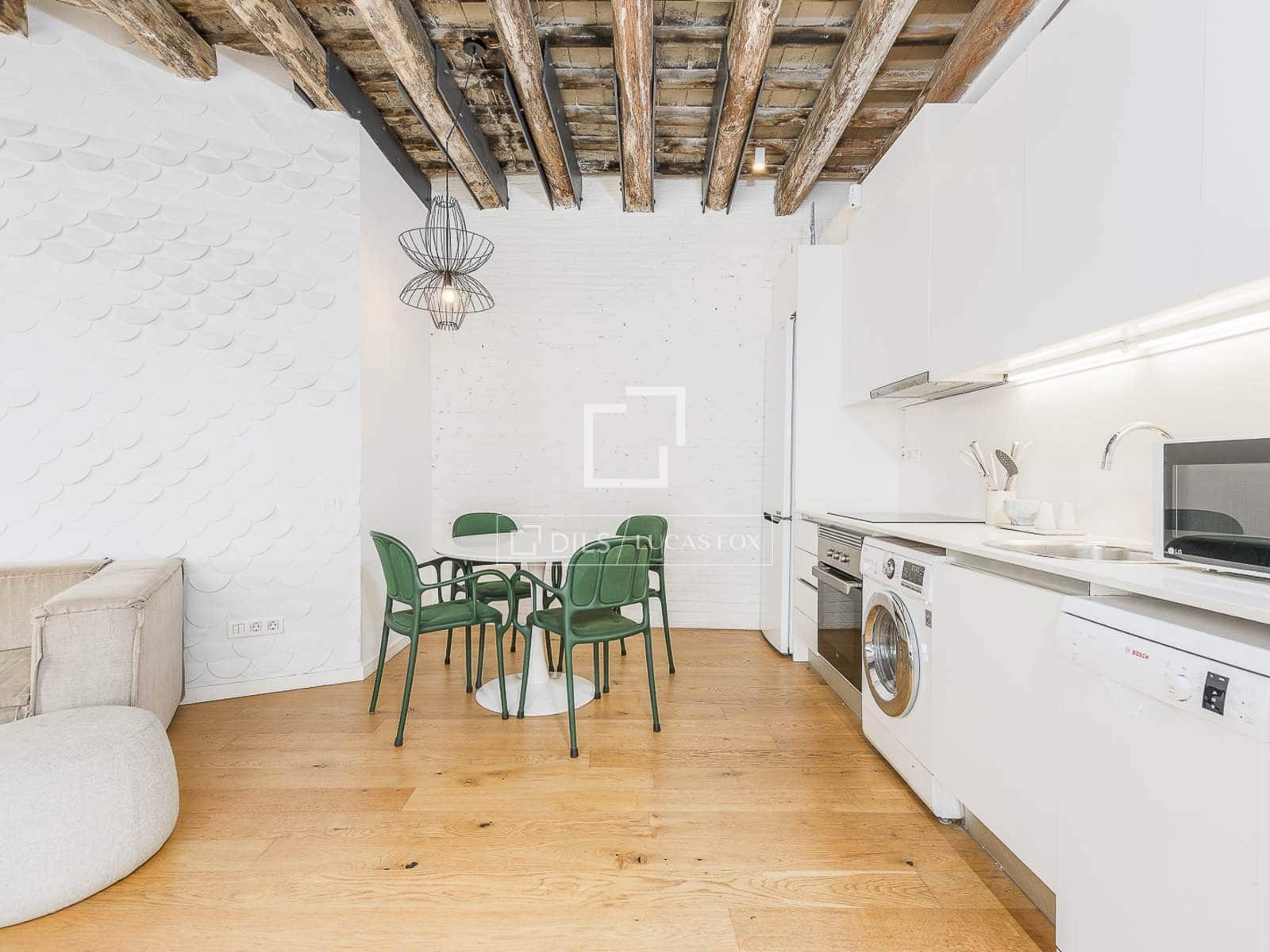 2 soveværelse Lejlighed til salg i Barcelona by - € 480.000 (Ref: 10004460)