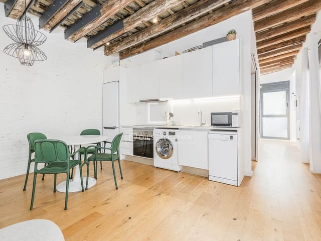 2 soveværelse Lejlighed til salg i Sant Pere, Santa Caterina i La Ribera, Barcelona by - € 480.000 (Ref: 10004460)