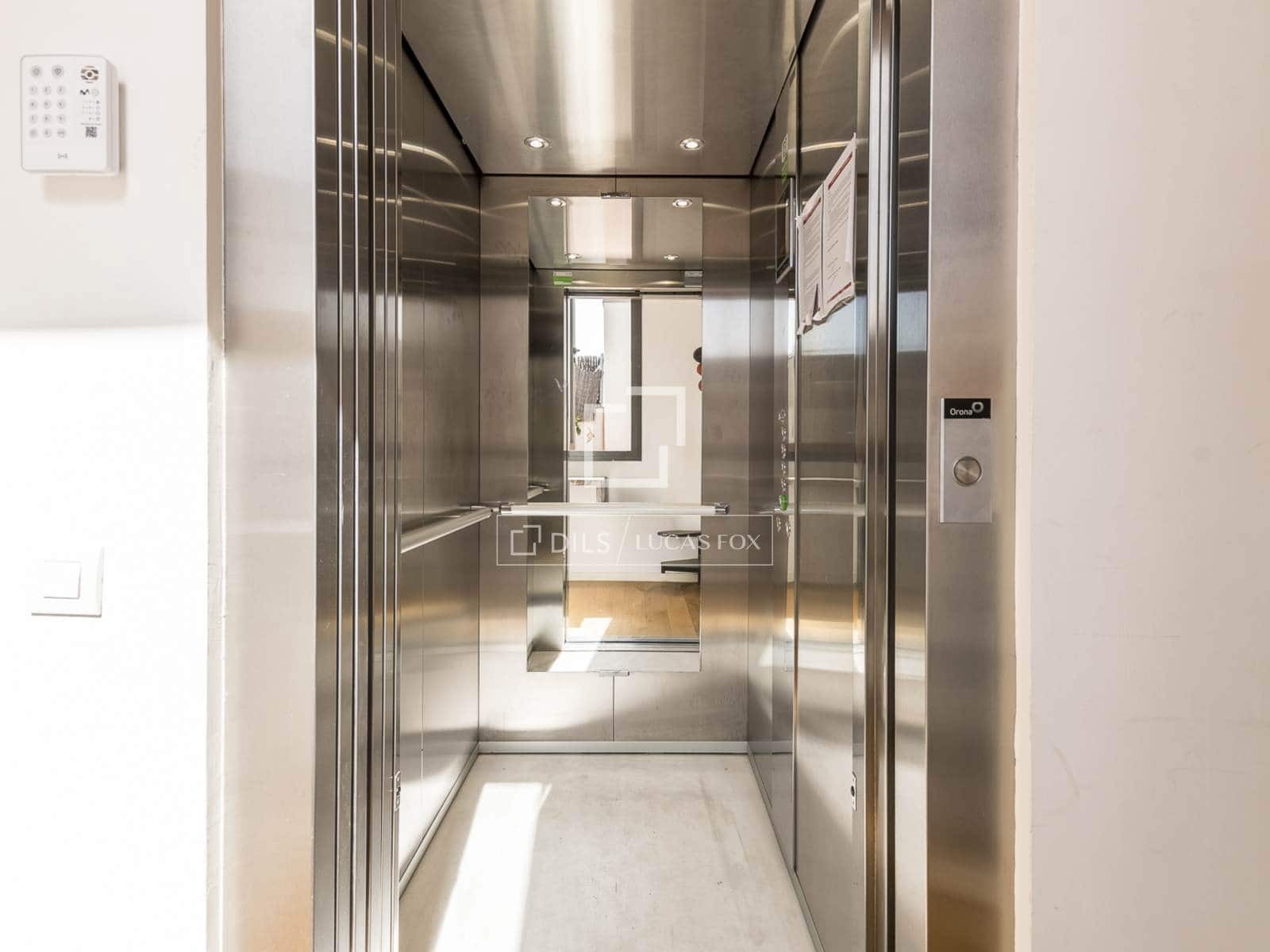 2 soveværelse Lejlighed til salg i Barcelona by - € 480.000 (Ref: 10004460)
