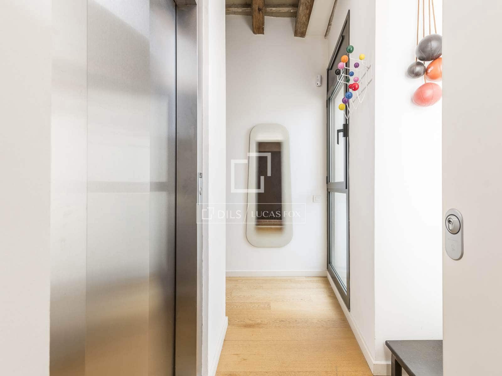 2 soveværelse Lejlighed til salg i Barcelona by - € 480.000 (Ref: 10004460)