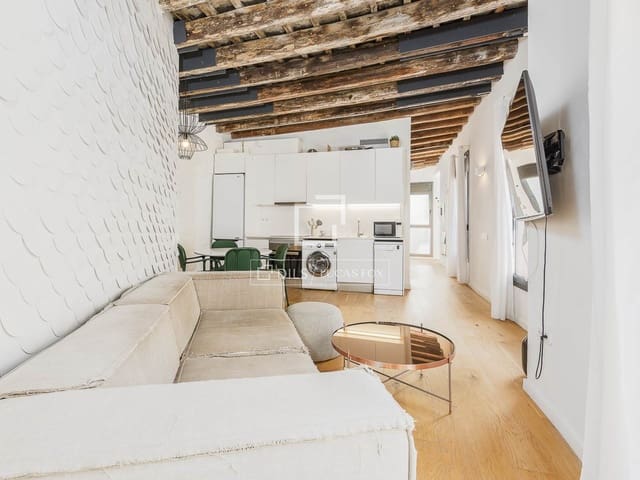 2 soveværelse Lejlighed til salg i Sant Pere, Santa Caterina i La Ribera, Barcelona by - € 480.000 (Ref: 10004460)