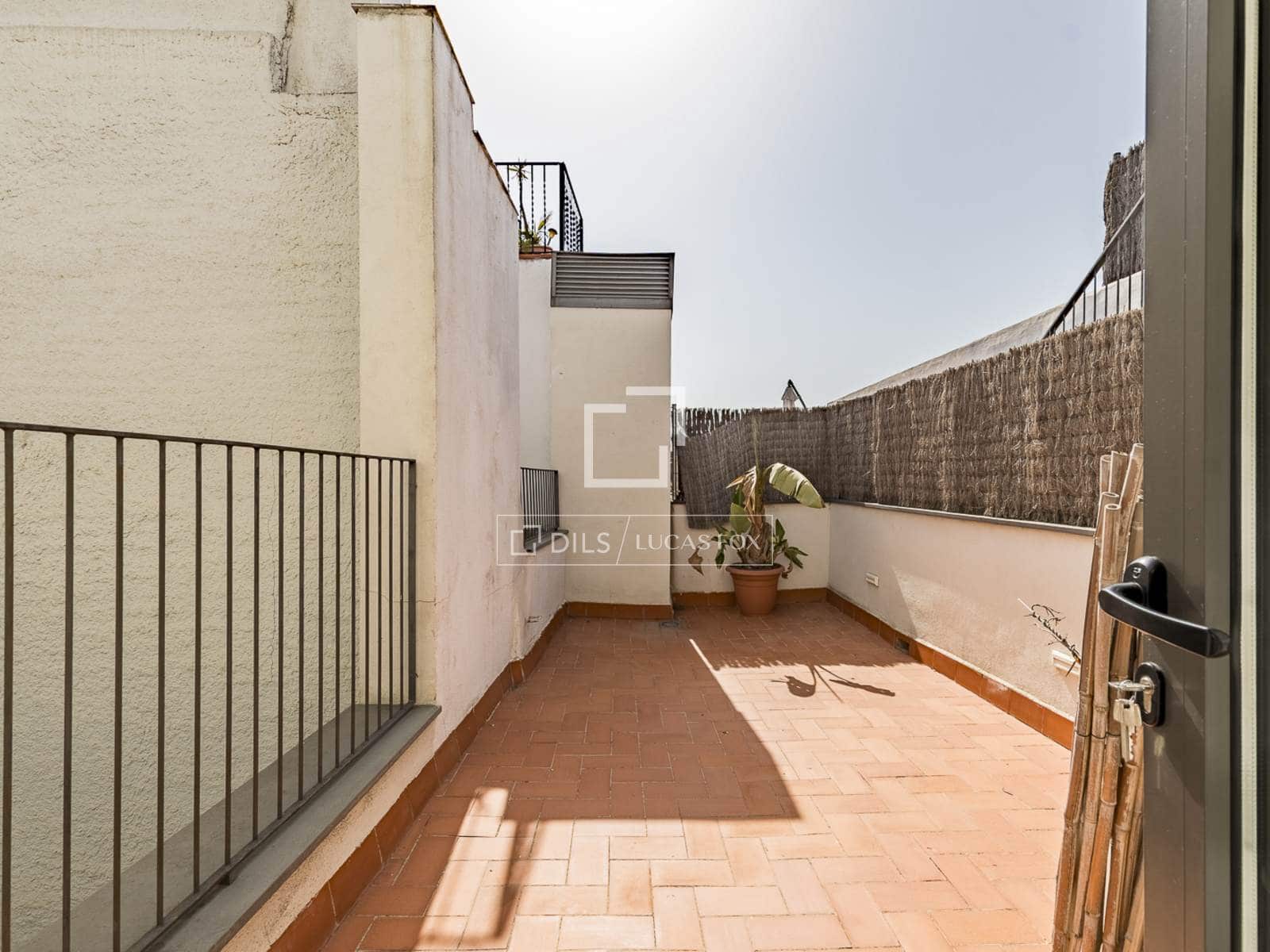 2 soveværelse Lejlighed til salg i Barcelona by - € 480.000 (Ref: 10004460)