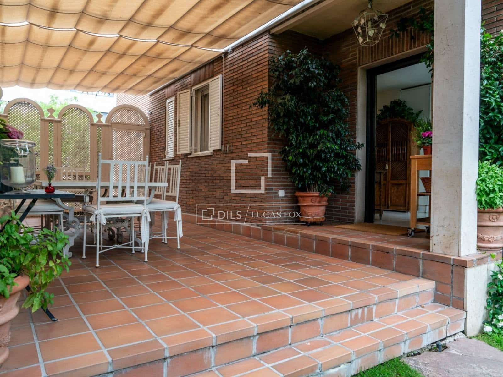 5 bedroom Villa for sale in Madrid city with pool garage - € 4,300,000 (Ref: 10004461)