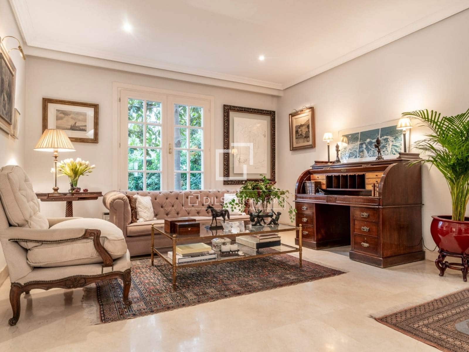 5 bedroom Villa for sale in Madrid city with pool garage - € 4,300,000 (Ref: 10004461)