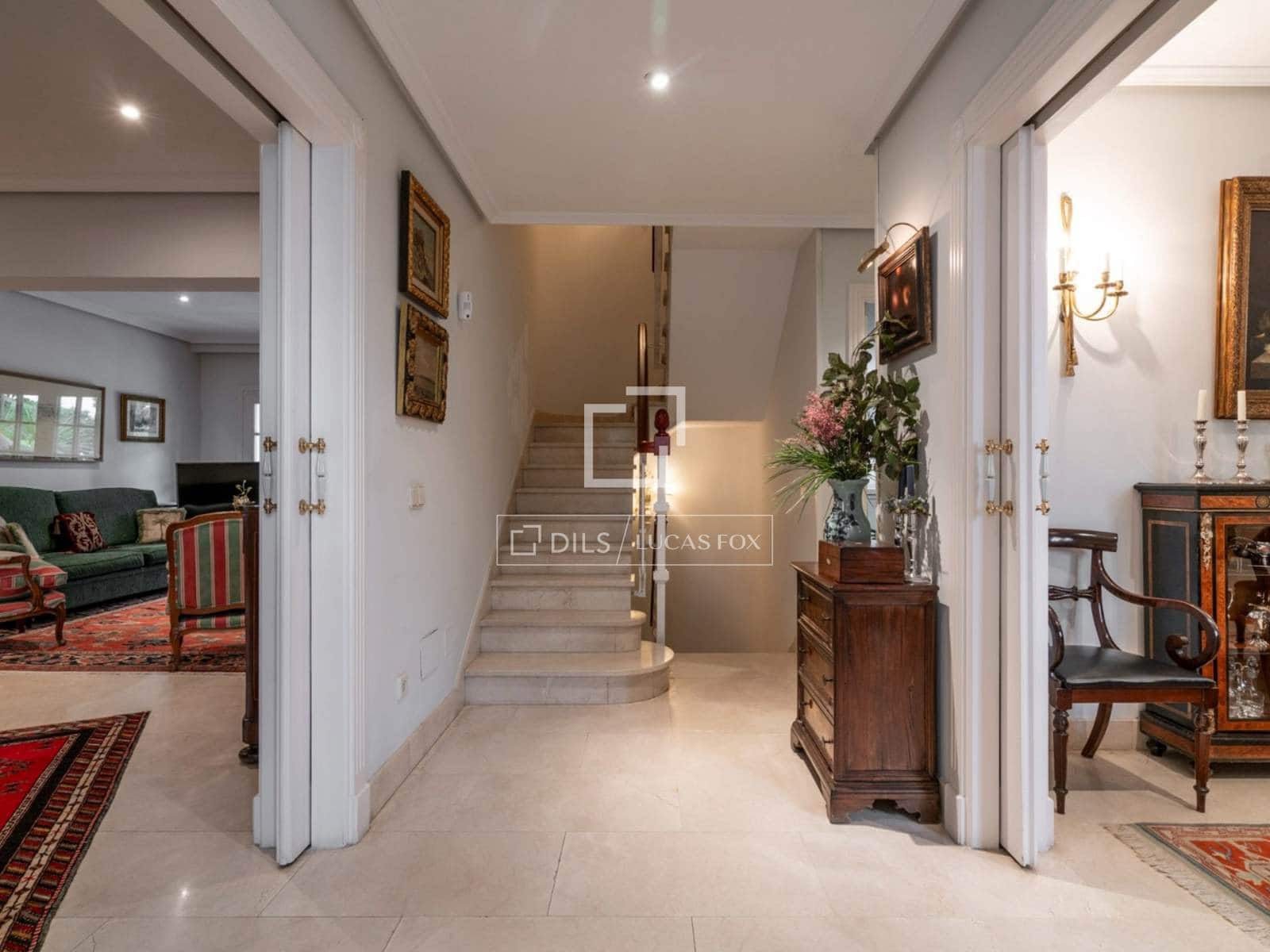 5 bedroom Villa for sale in Madrid city with pool garage - € 4,300,000 (Ref: 10004461)