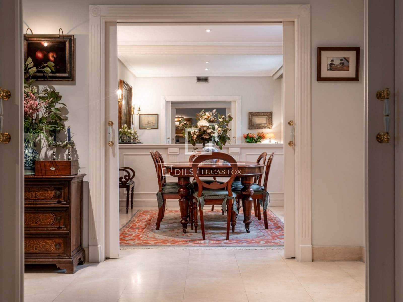 5 bedroom Villa for sale in Madrid city with pool garage - € 4,300,000 (Ref: 10004461)