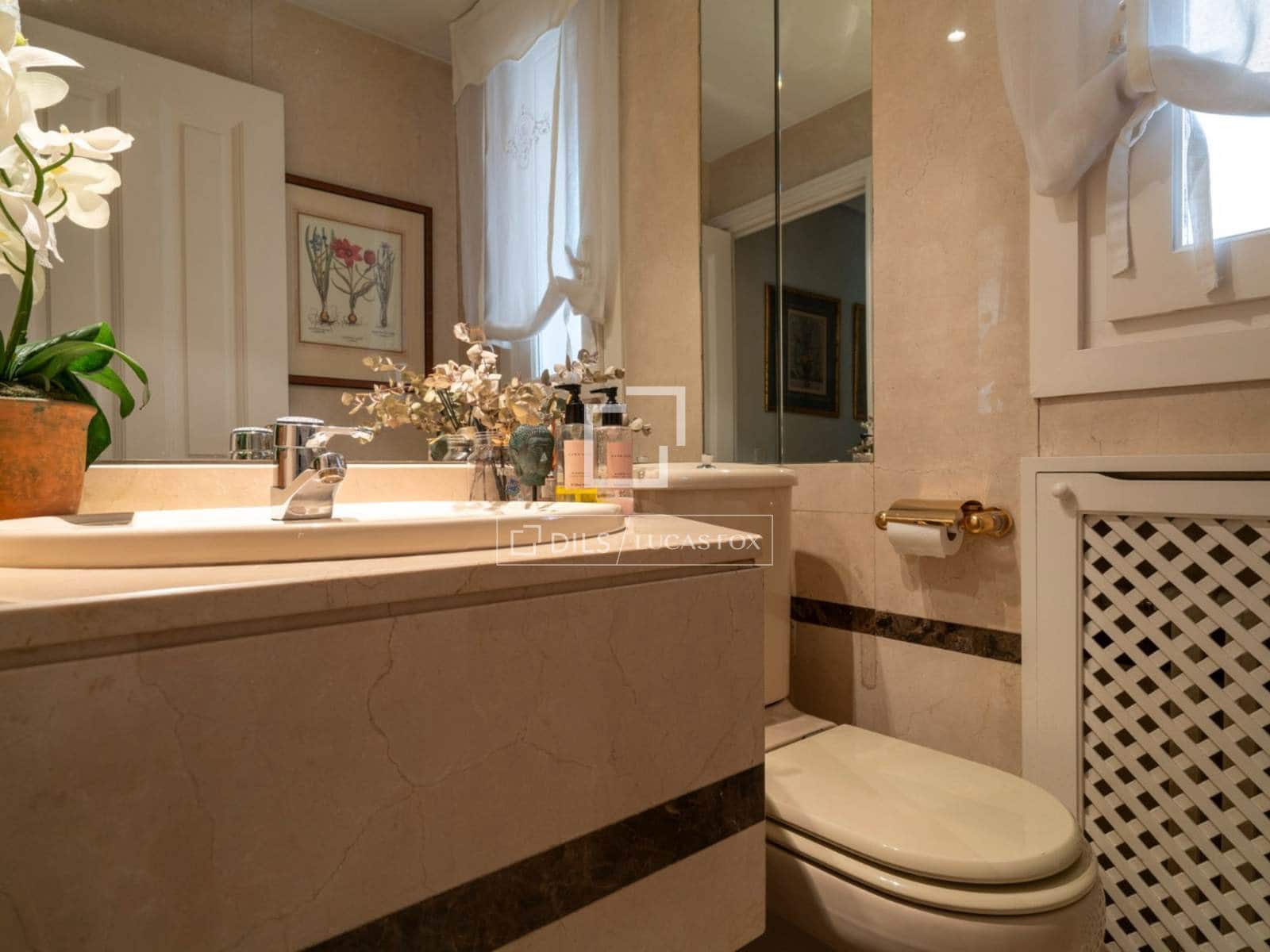 5 bedroom Villa for sale in Madrid city with pool garage - € 4,300,000 (Ref: 10004461)