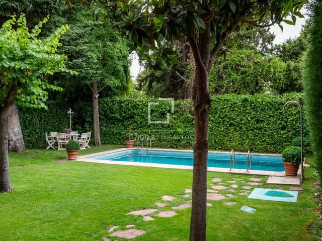 5 bedroom Villa for sale in Hispanoamérica, Madrid city with pool garage - € 4,300,000 (Ref: 10004461)