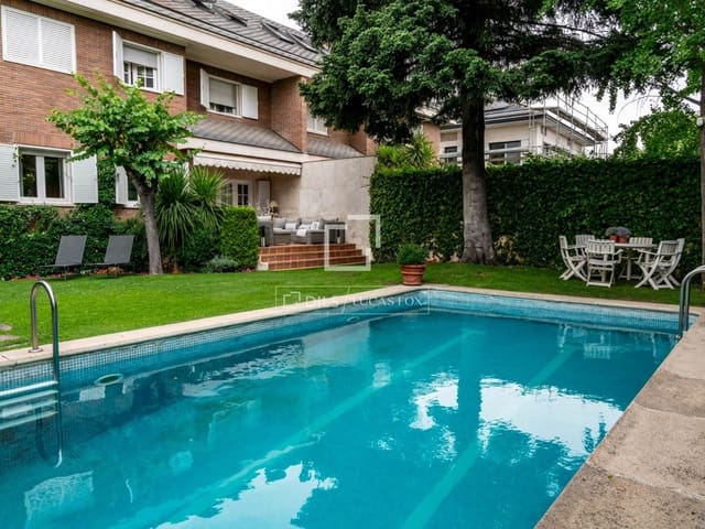 5 bedroom Villa for sale in Hispanoamérica, Madrid city with pool garage - € 4,300,000 (Ref: 10004461)