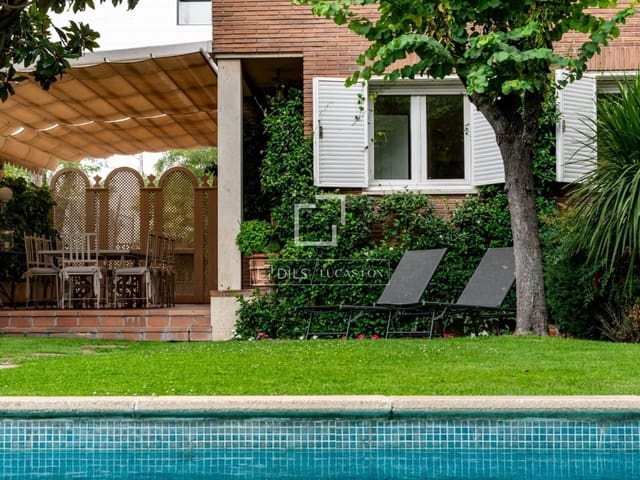5 bedroom Villa for sale in Hispanoamérica, Madrid city with pool garage - € 4,300,000 (Ref: 10004461)