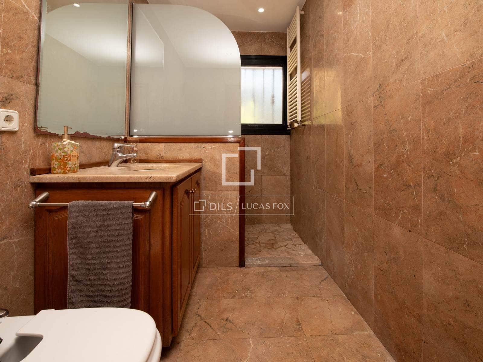 3 soveværelse Villa til salg i Santa Cristina d'Aro med swimmingpool garage - € 649.000 (Ref: 10004465)
