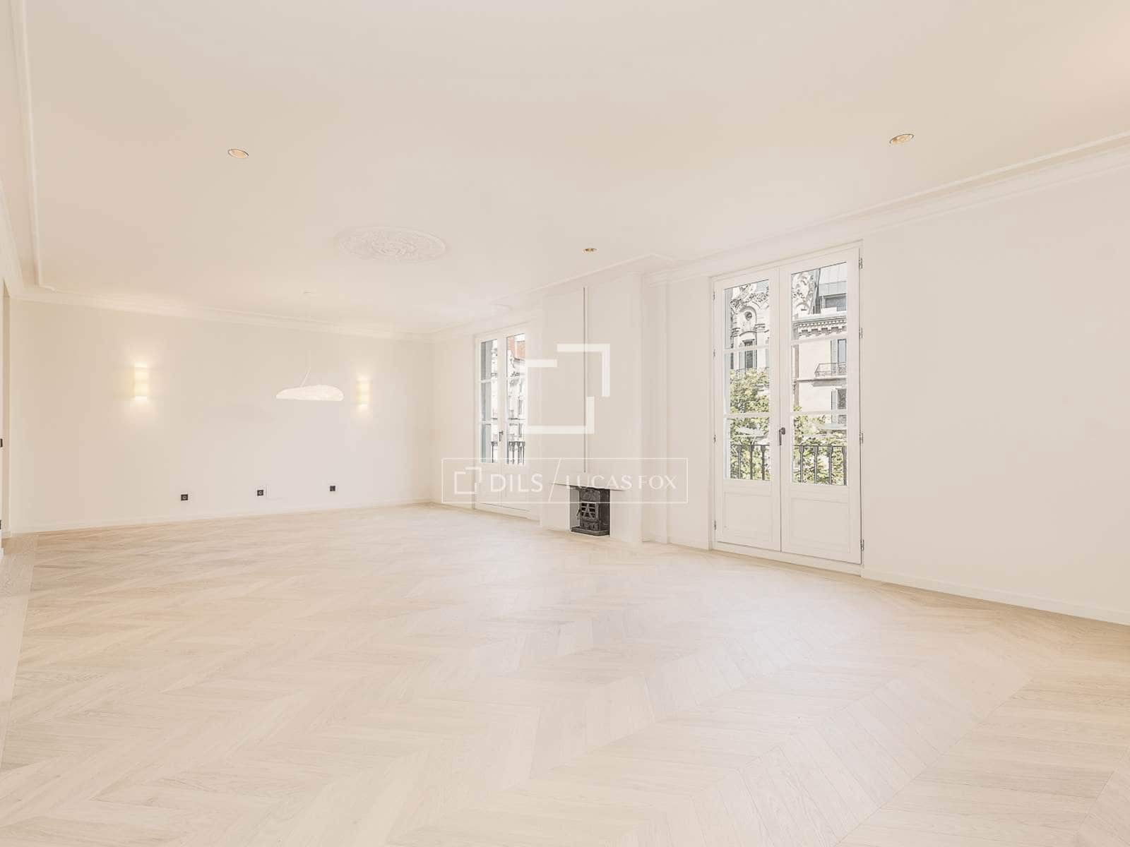 3 soveværelse Lejlighed til salg i Barcelona by - € 1.750.000 (Ref: 10004622)