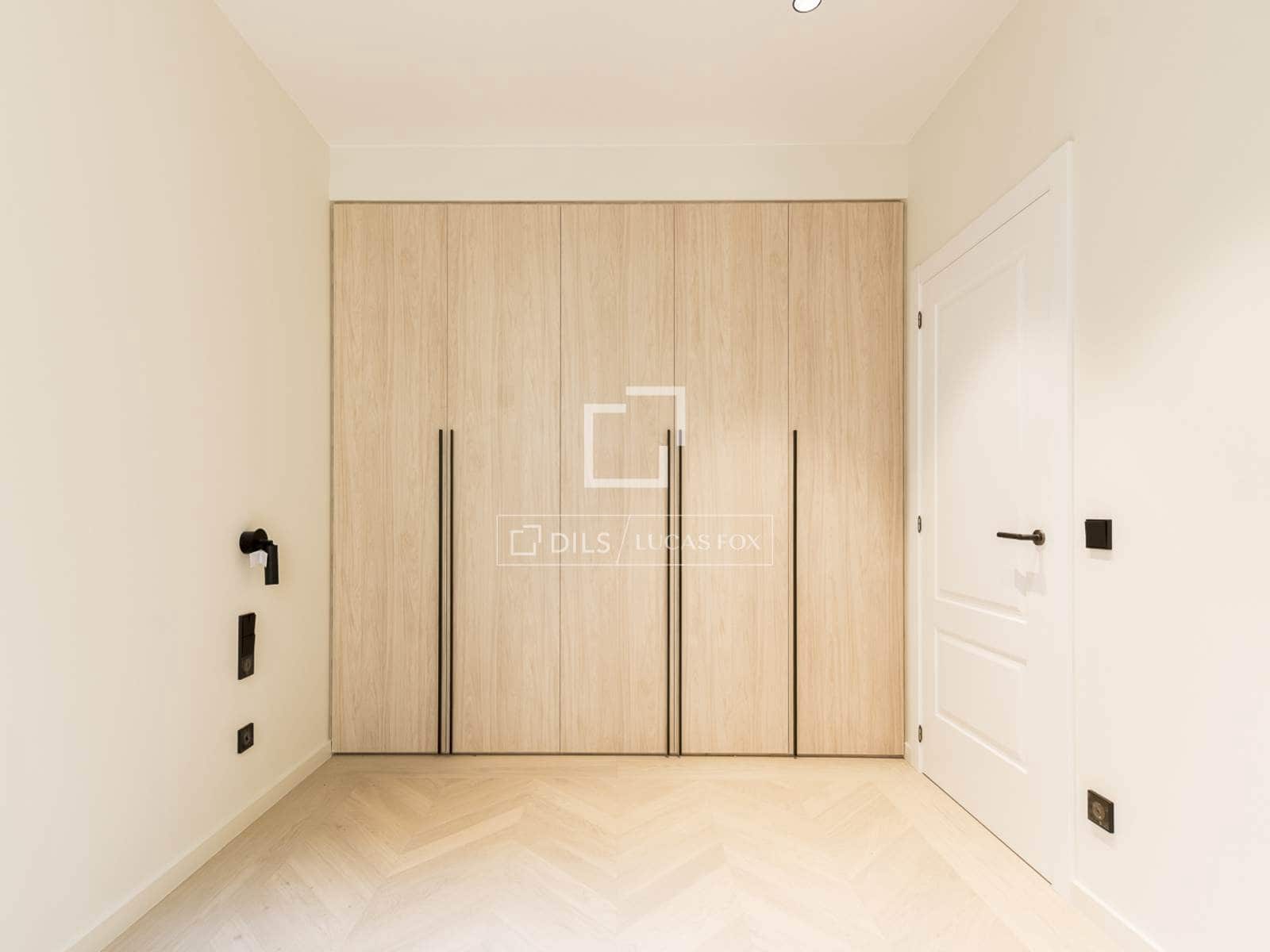 3 soveværelse Lejlighed til salg i Barcelona by - € 1.750.000 (Ref: 10004622)