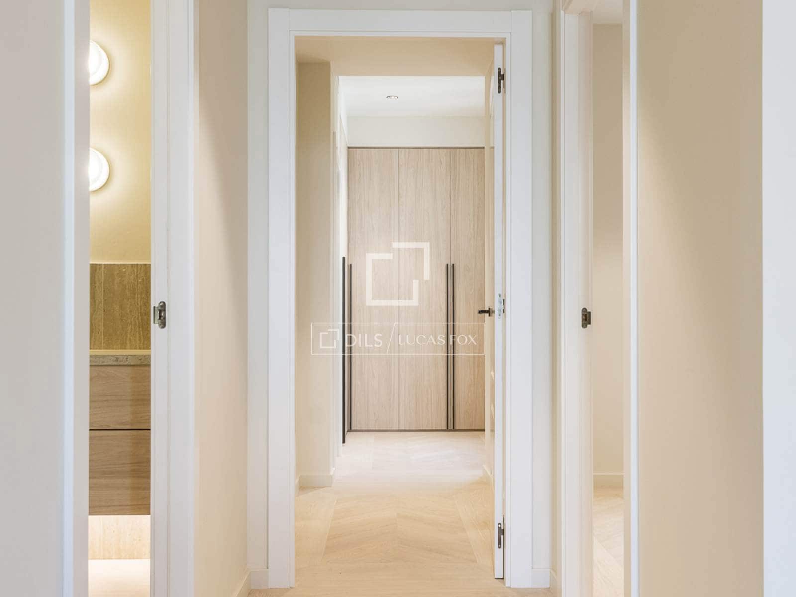 3 soveværelse Lejlighed til salg i Barcelona by - € 1.750.000 (Ref: 10004622)