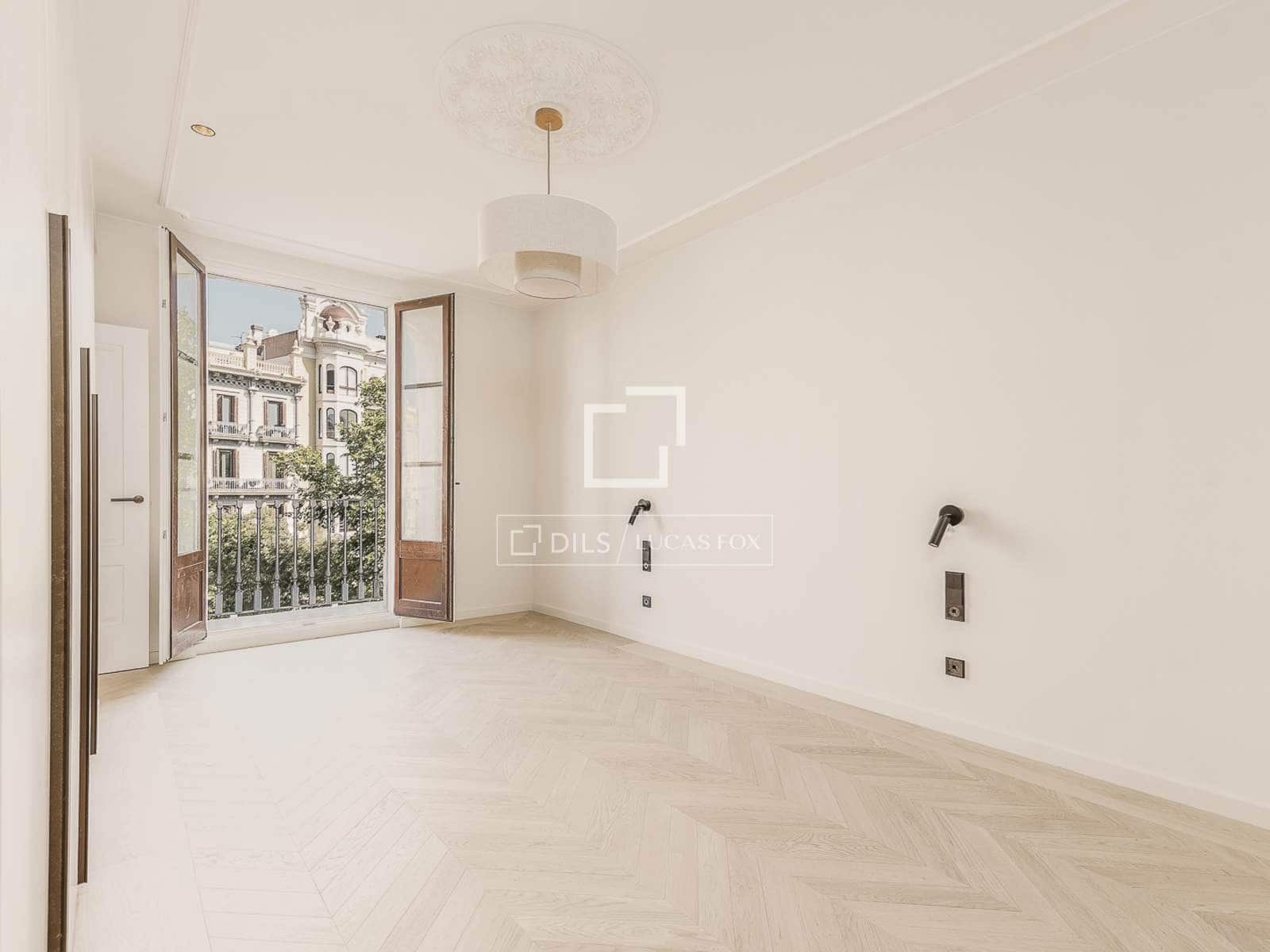 3 soveværelse Lejlighed til salg i Barcelona by - € 1.750.000 (Ref: 10004622)
