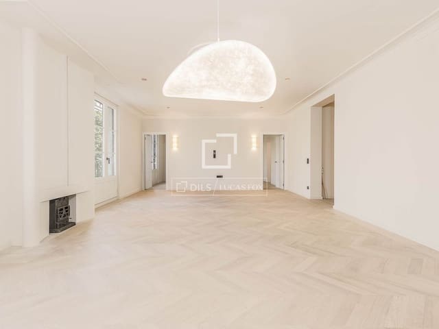 3 soveværelse Lejlighed til salg i Eixample, Barcelona by - € 1.750.000 (Ref: 10004622)