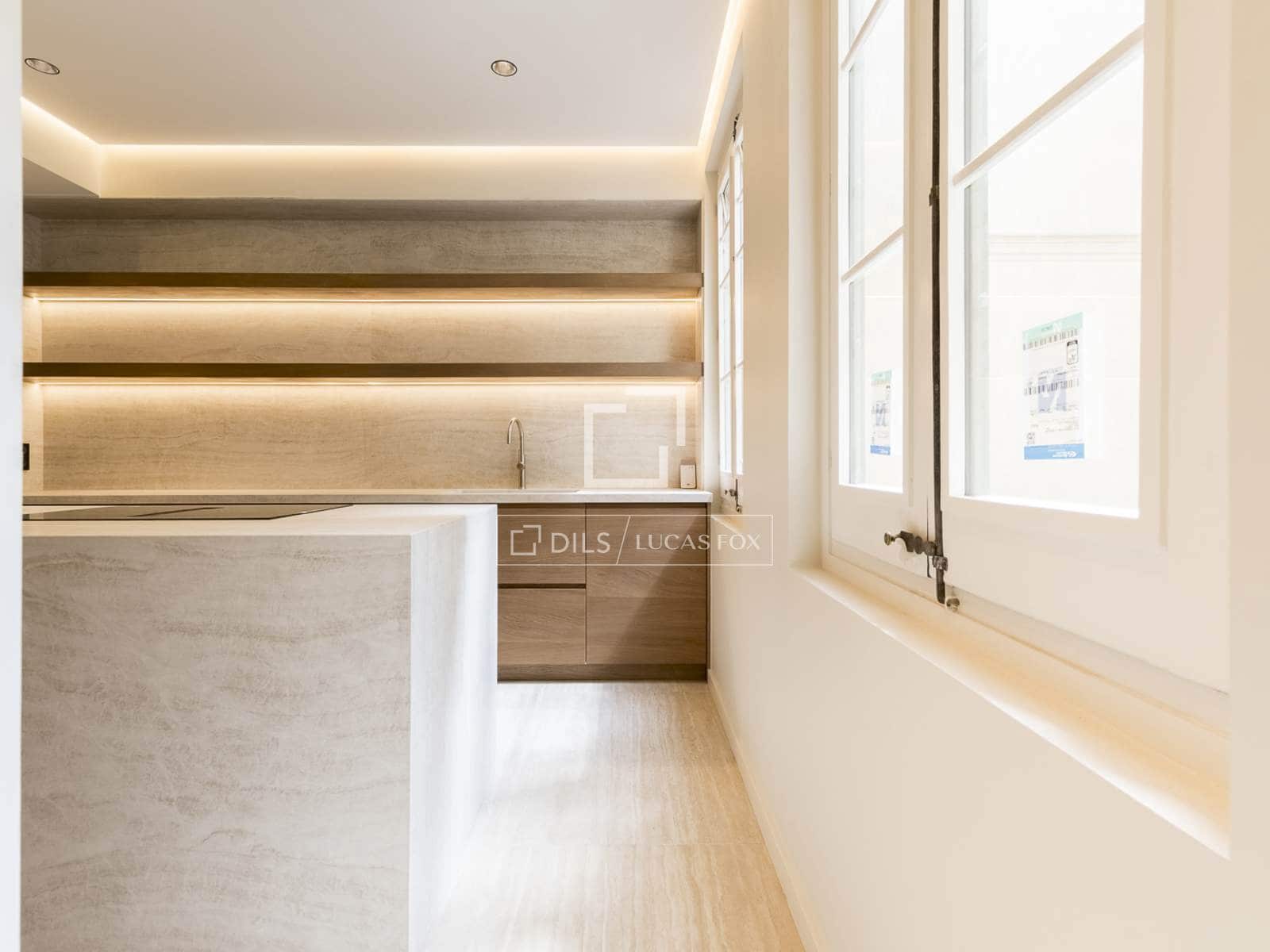3 soveværelse Lejlighed til salg i Barcelona by - € 1.750.000 (Ref: 10004622)