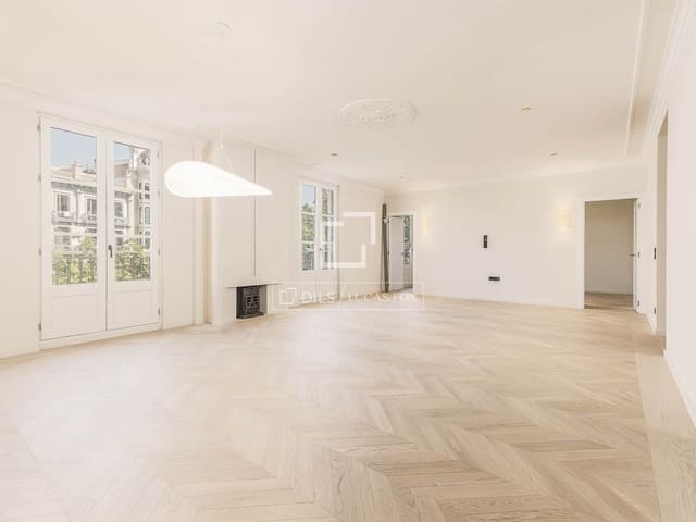 3 soveværelse Lejlighed til salg i Eixample, Barcelona by - € 1.750.000 (Ref: 10004622)