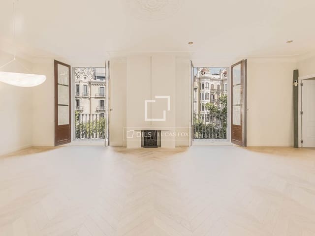 3 soveværelse Lejlighed til salg i Eixample, Barcelona by - € 1.750.000 (Ref: 10004622)