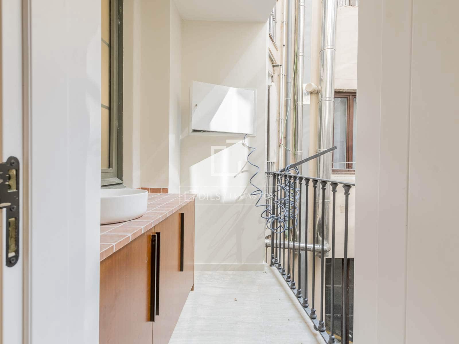 3 soveværelse Lejlighed til salg i Barcelona by - € 1.750.000 (Ref: 10004622)