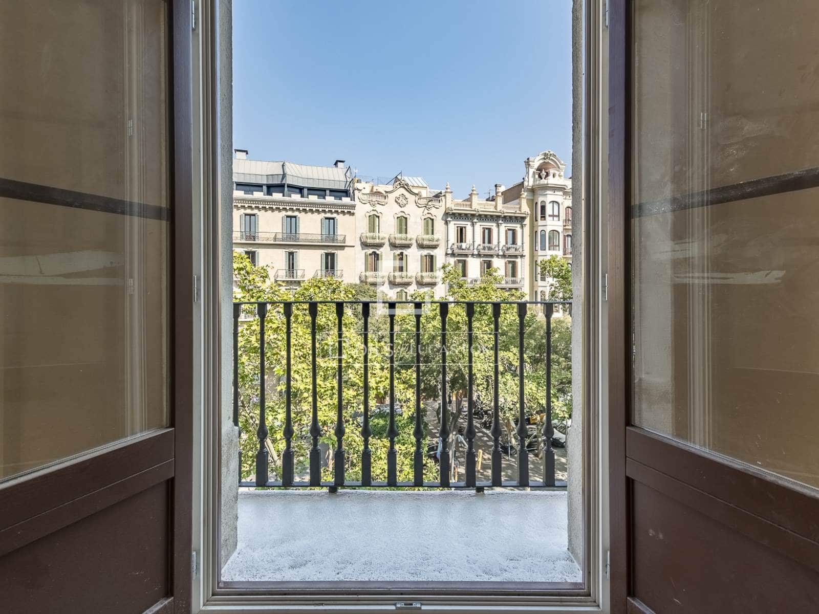 3 soveværelse Lejlighed til salg i Barcelona by - € 1.750.000 (Ref: 10004622)