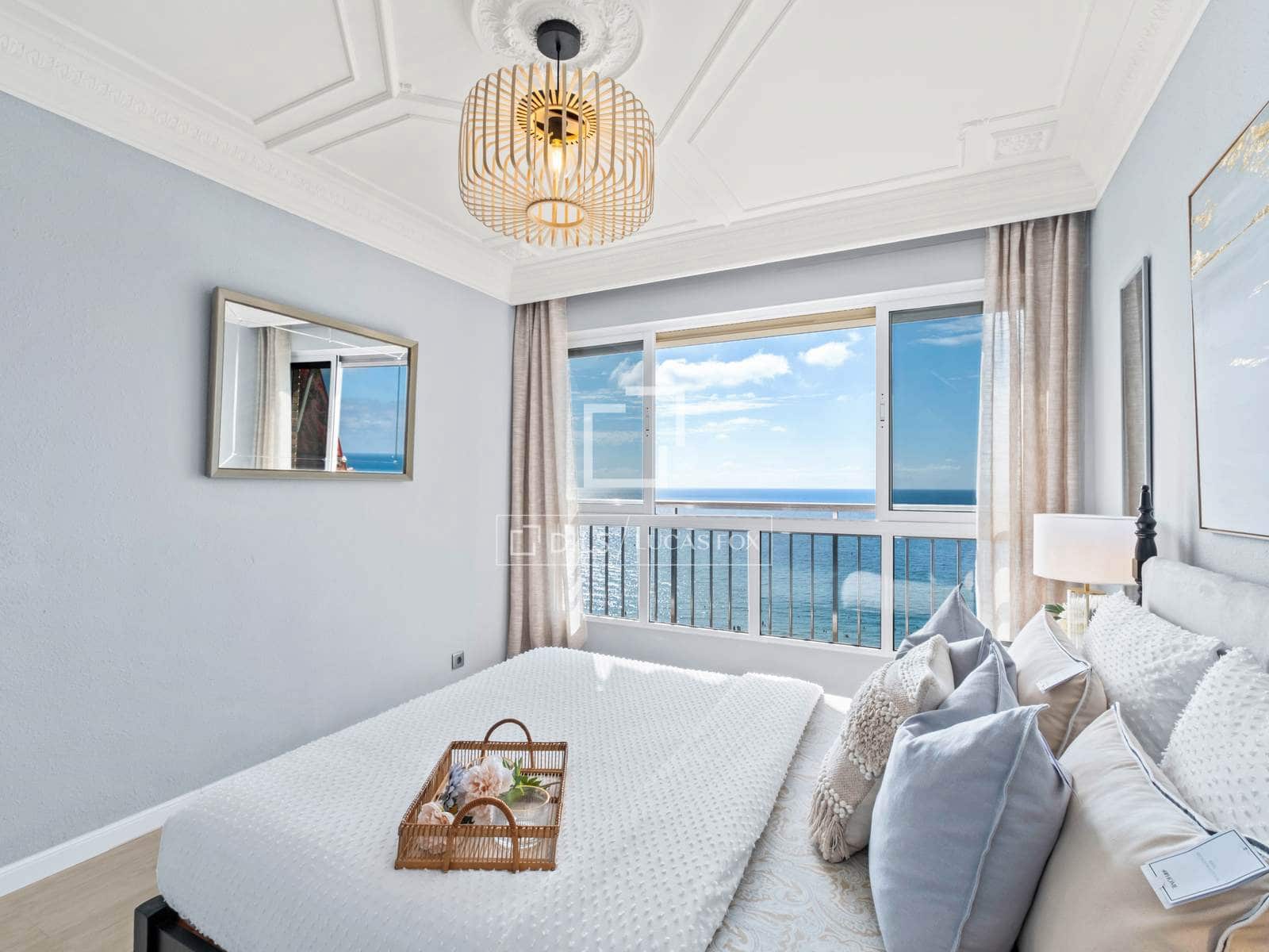 1 soverom Leilighet til salgs i Alicante by med svømmebasseng - € 369 000 (Ref: 10004703)