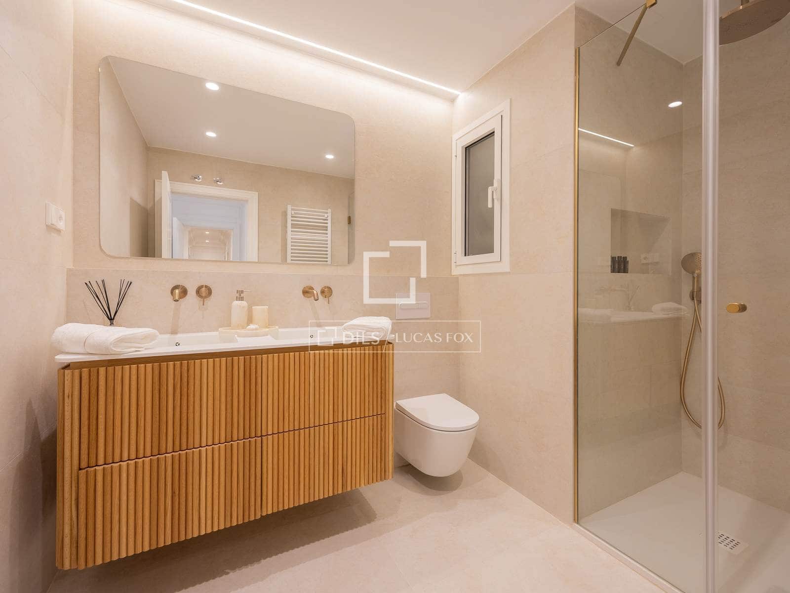 3 bedroom Apartment for sale in Madrid city - € 2,820,000 (Ref: 10004704)