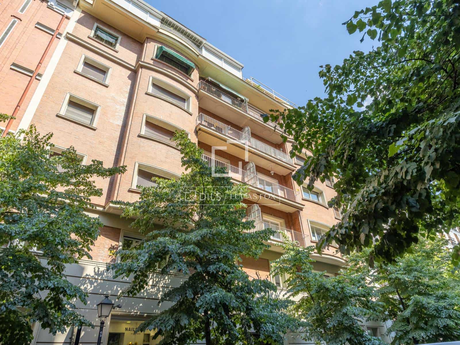 3 bedroom Apartment for sale in Madrid city - € 2,820,000 (Ref: 10004704)